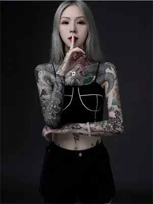 虚妄经年